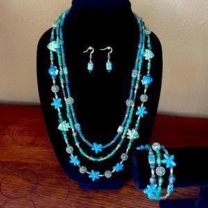 Handcrafted Beautiful Beaded Necklace, Bracelet and Earrings Set